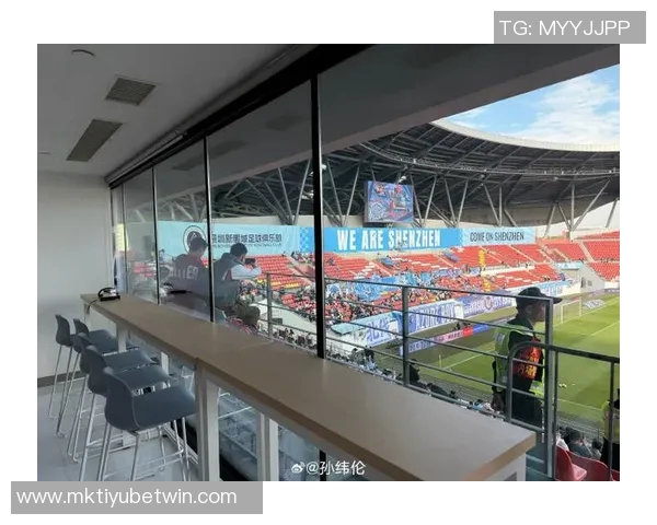 深圳新鹏城在肇庆新区体育中心举行官训迎接联赛收官战