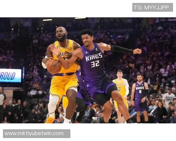 雷迪克谈八村塁与詹姆斯父子合砍34分展现传奇风采